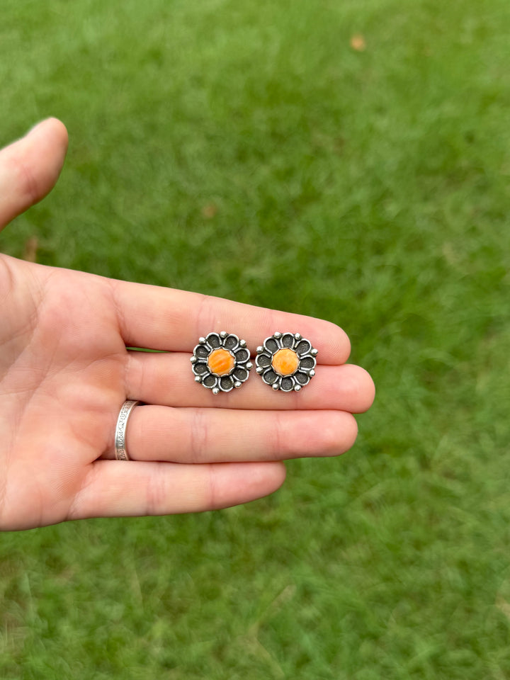 Translation missing: en.Orange Spiny Oyster Earrings